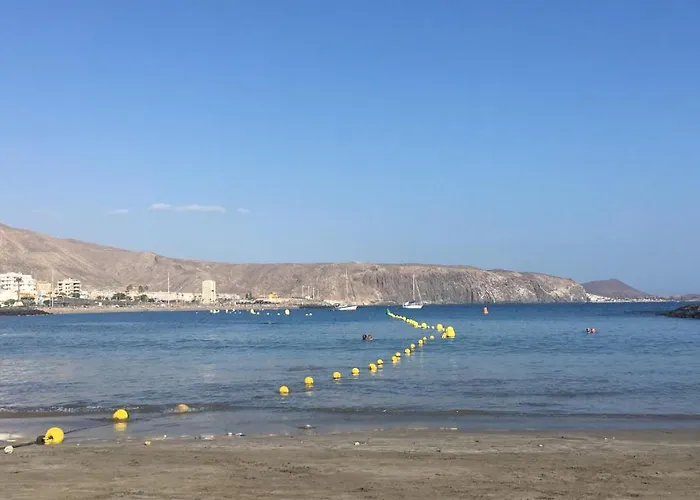 Americas Ocean View El Dorado דירה