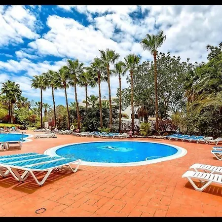 Americas Ocean View El Dorado アパート